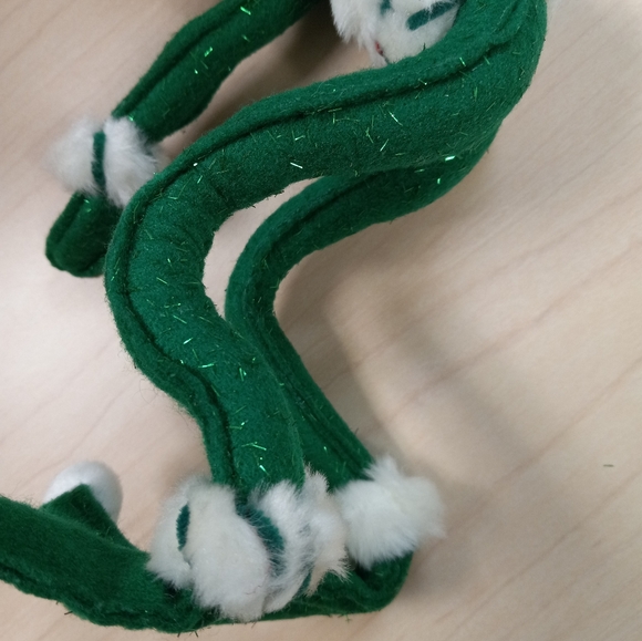 Annalee Mobilitee 14 in Green White Peppermint Twist Christmas Pixie Holiday Elf - Picture 7 of 16